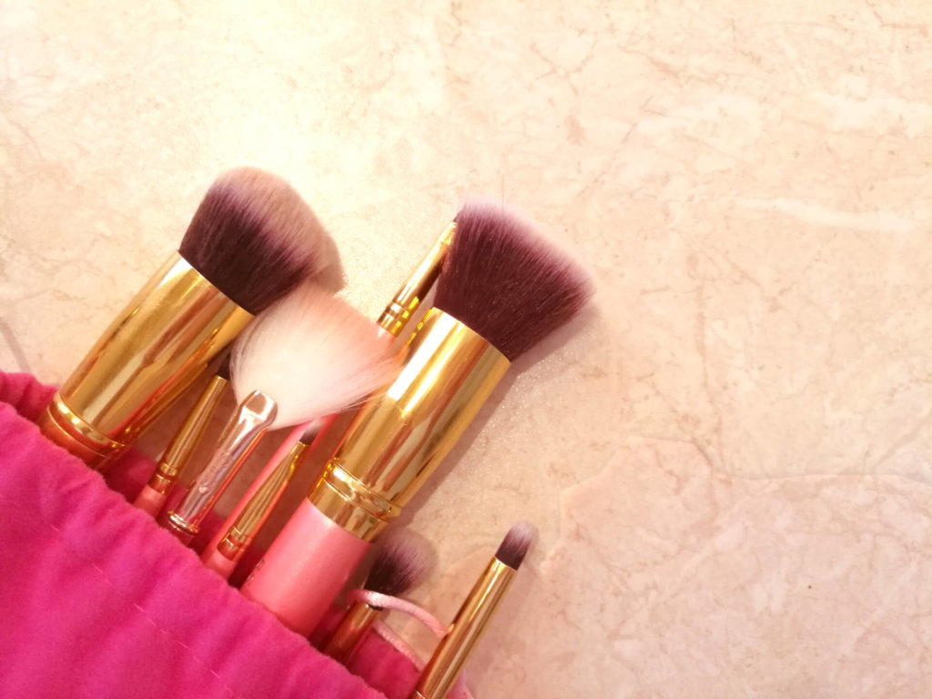 μυστικά μακιγιάζ